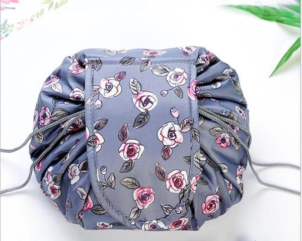 Cosmetic Pouch | Retractable Cosmetic Bag | Cosmetic on-the-go travel bag